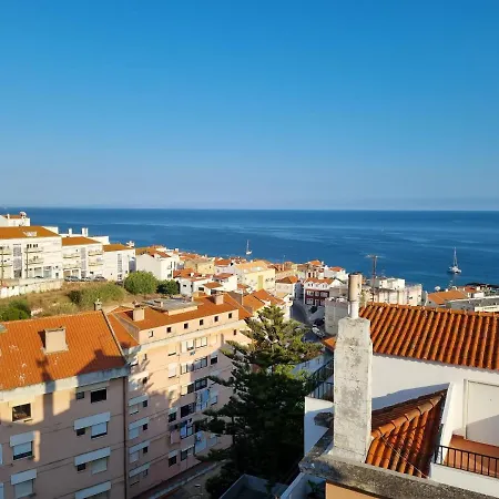 Casa Mar E Sol, New Near The With Balcony Sesimbra