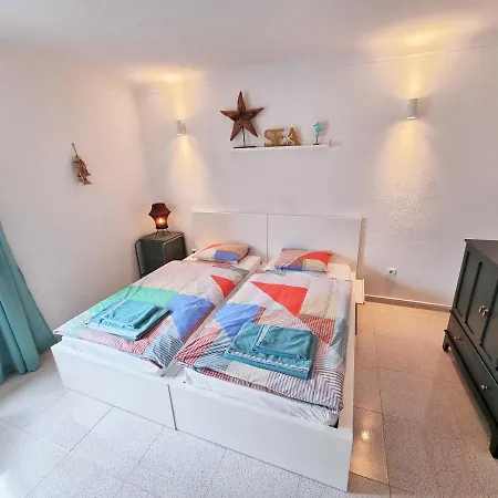Casa Mar E Sol, New Near The With Balcony Sesimbra