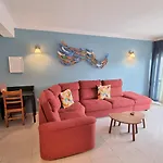 Casa Mar E Sol, New Near The With Balcony Sesimbra